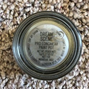 MAC Pro Longwear Paint Pot- Dream Scene